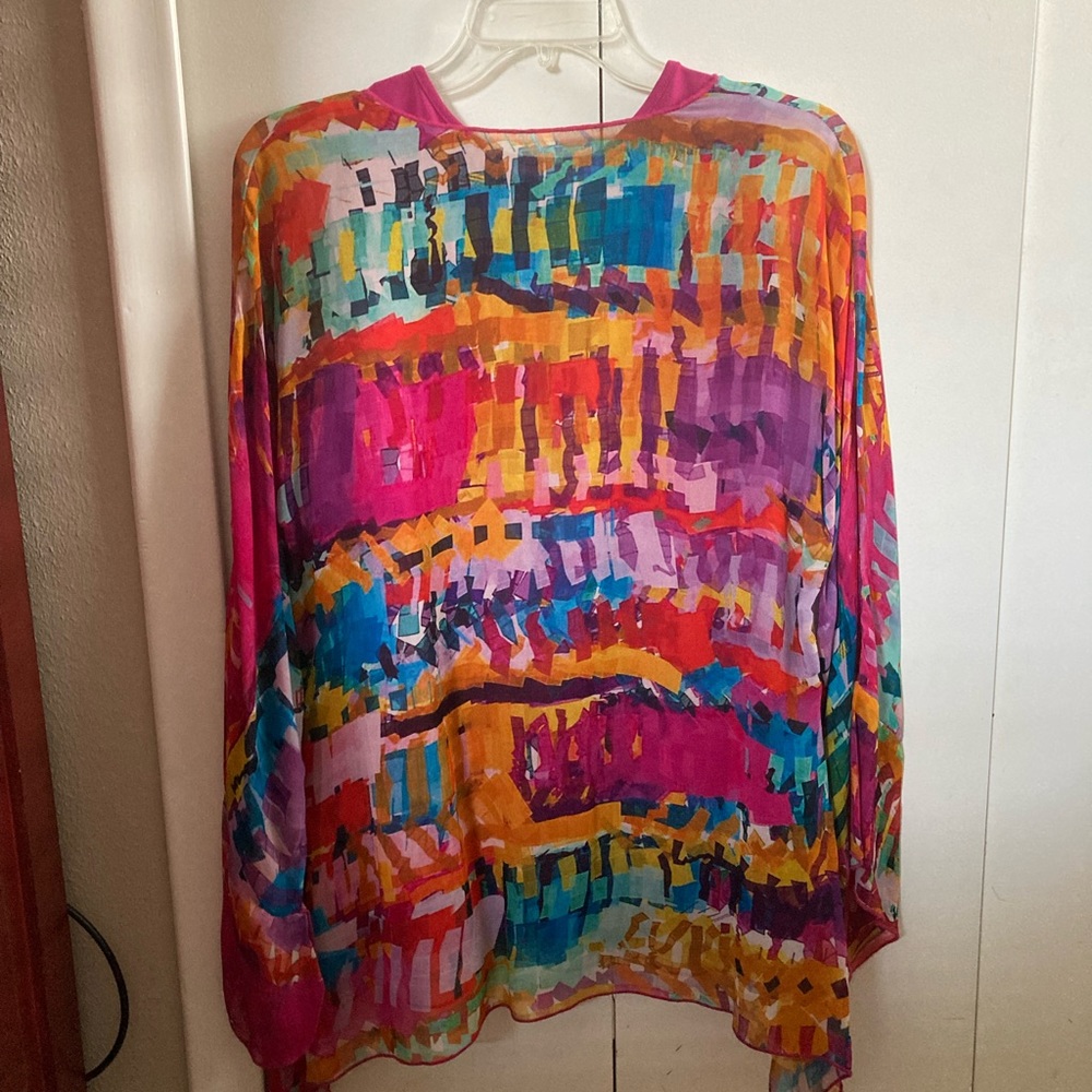Northstyle Beautiful blouse with silky tank underneath. - Picture 2 of 5